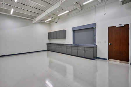 Aery_Hangar_interior-20.jpg
