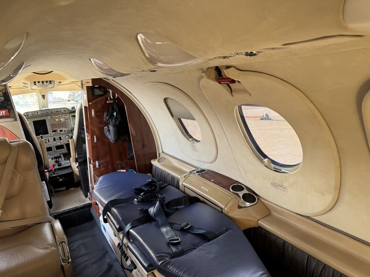 BEECHCRAFT-PREMIER-9
